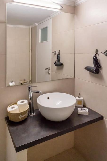 Cozy Airbnb Room In Athens Exterior photo